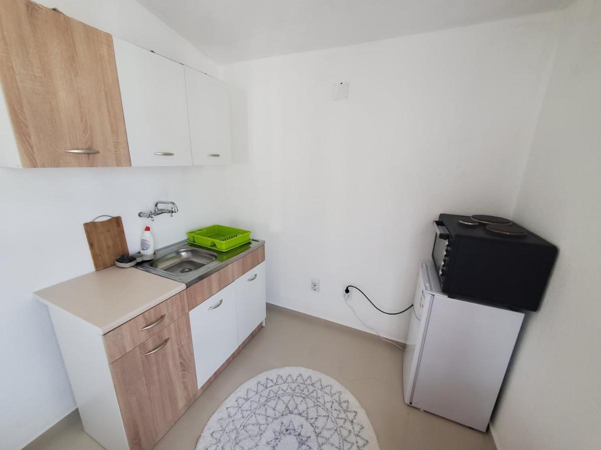 Apartmani Liki Ulcinj Zewnętrze zdjęcie